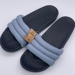 Nip luxury VS pink dusty blue puff sandals sz Med 7/7.5 spring